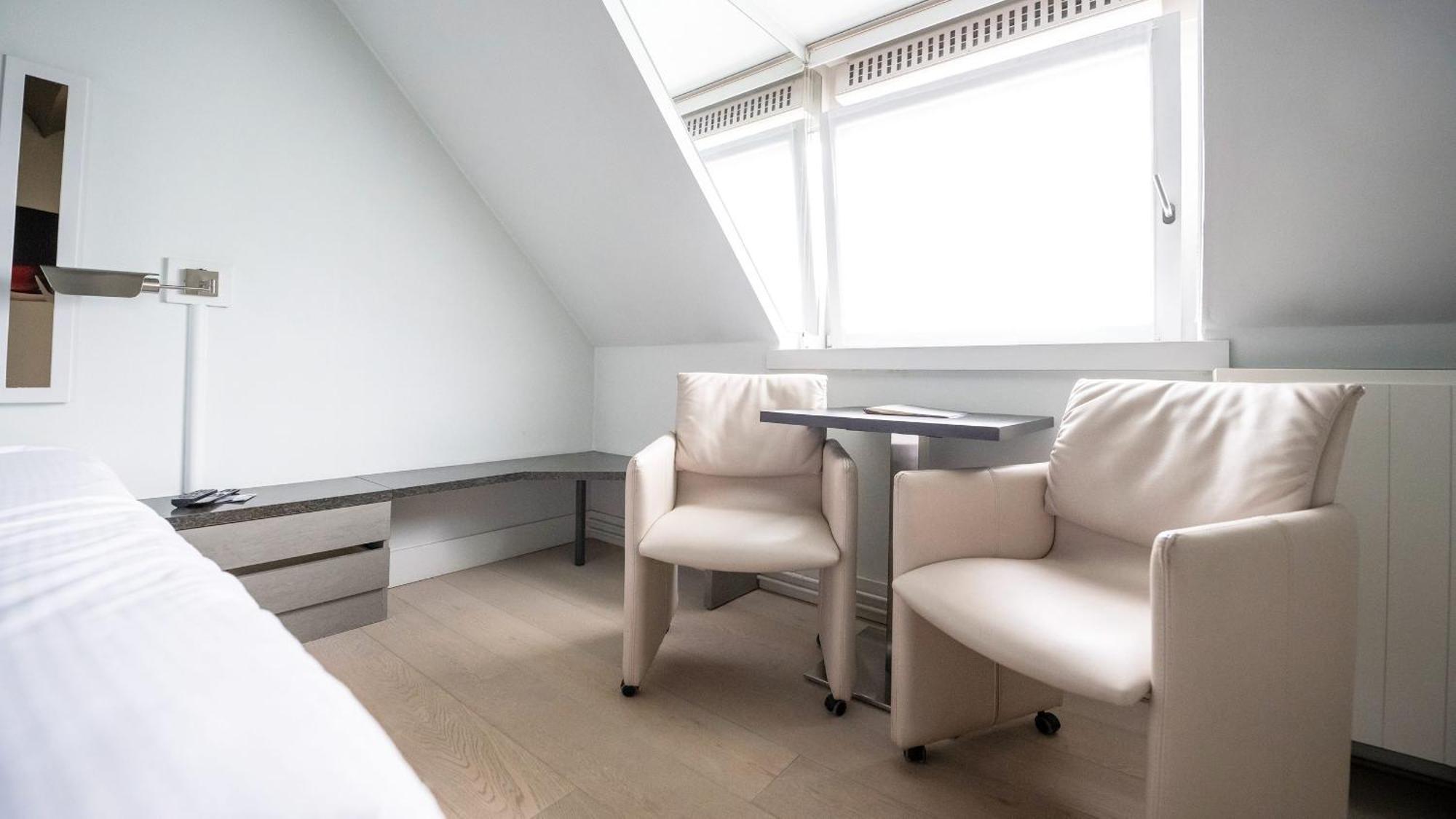 Hostellerie Klokhof Kortrijk Exteriör bild